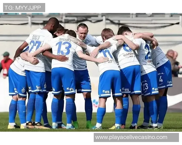 登博思与多德勒支的激烈对决揭示了荷甲联赛的竞争魅力与球队实力的较量